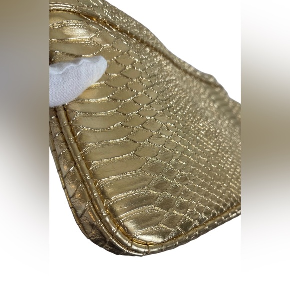 Guess Gold Rush Clutch Cosmetic Pouch - Picture 9 of 9
